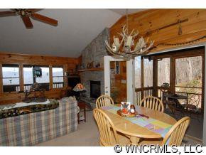 793 HYACINTH DR - Photo 4