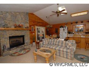 793 HYACINTH DR - Photo 8