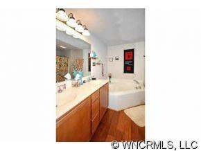 50 FARRINGTON CIRCLE - Photo 8