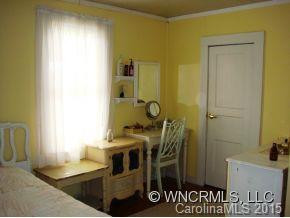 1089 GRANDVIEW ROAD - Photo 6