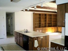 643 Mountain View Dr. - Photo 3