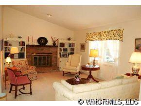 105 EXETER COURT - Photo 2