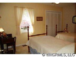 105 EXETER COURT - Photo 7