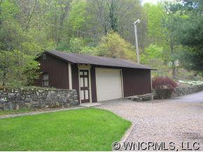 365 Old Country Road - Photo 9