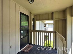 1504 ABBEY CIRCLE - Photo 2