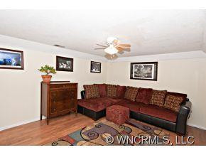 40 OAK RIDGE DRIVE - Photo 6