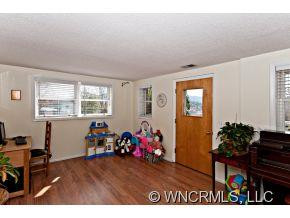 40 OAK RIDGE DRIVE - Photo 10