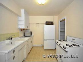 185 MACON AVENUE, B-6, - Photo 8