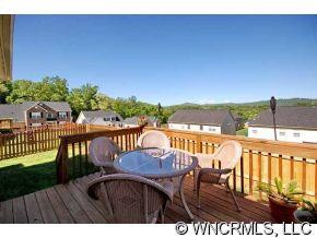4 HOLMES LANE - Photo 11