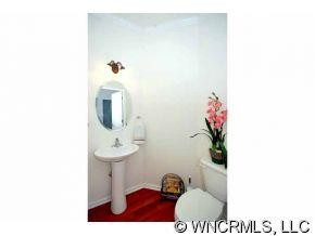 4 HOLMES LANE - Photo 5