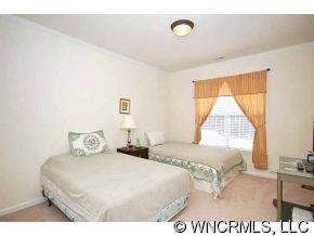 4 HOLMES LANE - Photo 10