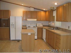 140 Danielle Drive - Photo 3