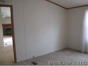 140 Danielle Drive - Photo 4