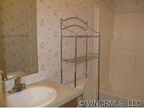 140 Danielle Drive - Photo 5