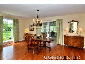 208 Hawthorn Drive - Photo 4