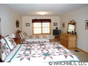 557 Connies Cove - Photo 8