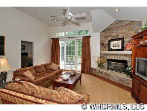 111 CHANCERY CT - Photo 2