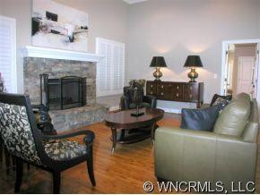 270 Red Maple - Photo 3