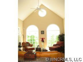 115 Lakehouse Trail - Photo 4