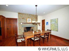140 MCELRATH ROAD - Photo 3