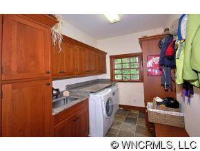140 MCELRATH ROAD - Photo 5
