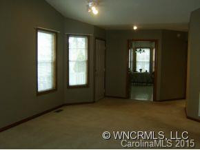 356 Laurel Park Place - Photo 4