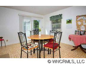 15 SPRING LAKE DRIVE - Photo 5