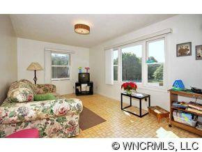 15 SPRING LAKE DRIVE - Photo 6