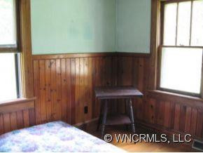 82 EAST MARSHALL STREET - Photo 4