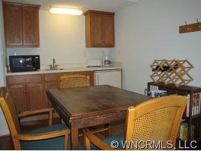 296 Sparrow's Way - Photo 11