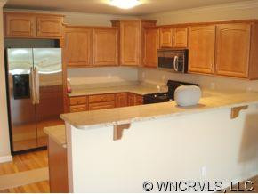 77 Rotunda Circle - Photo 4