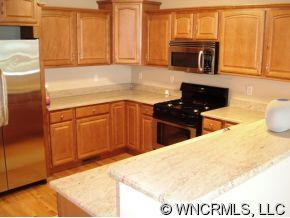 77 Rotunda Circle - Photo 5