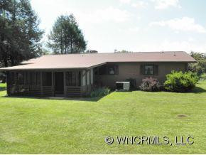 1195 Hendersonville Hwy - Photo 2