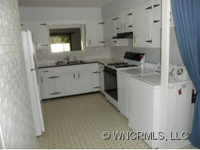 1195 Hendersonville Hwy - Photo 3
