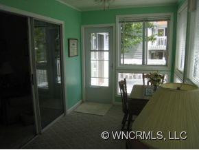 72 Lakeview Court - Photo 3