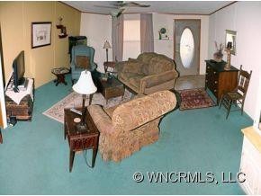 21 Dot Street - Photo 6
