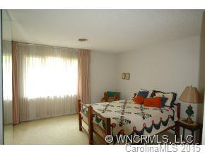 520 Crowfields Lane - Photo 10