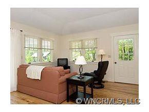 56 Cheshire Drive - Photo 4