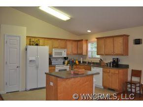 320 MacNeil Way - Photo 9