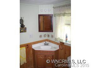 695 Pheasant St. - Photo 12
