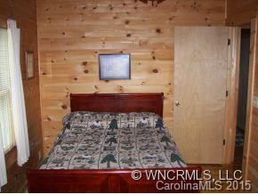 695 Pheasant St. - Photo 6