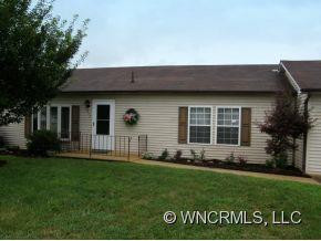 400 Riverwind - Photo 2