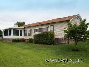 400 Riverwind - Photo 3