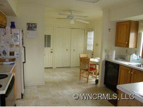 400 Riverwind - Photo 10