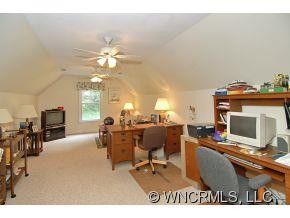 207 Presidential Drive - Photo 11