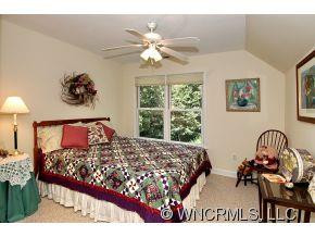 207 Presidential Drive - Photo 10