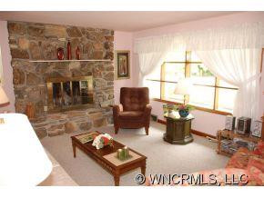 901 Oakmont Drive - Photo 4