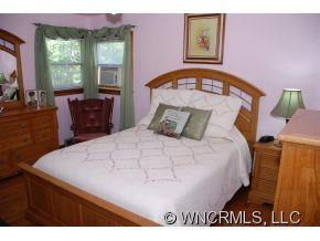 901 Oakmont Drive - Photo 10