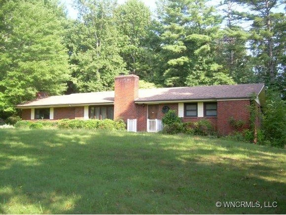 47 White Pine Dr