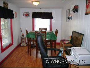7 MITCHELL STREET - Photo 4